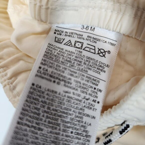 New Old Navy Functional-Drawstring Cargo Shorts for Baby in Cream Size 3-6 Month - Picture 6 of 6